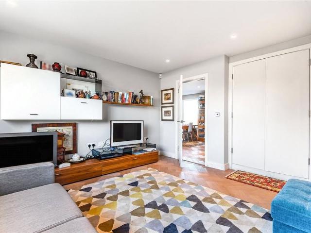 3 bedroom apartment to rent