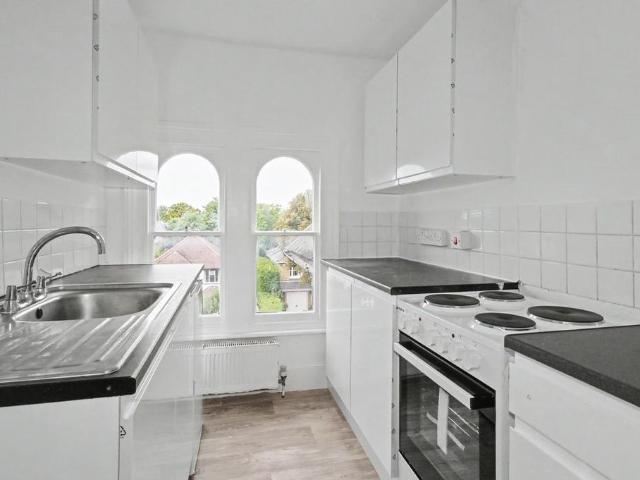 3 bedroom apartment to rent