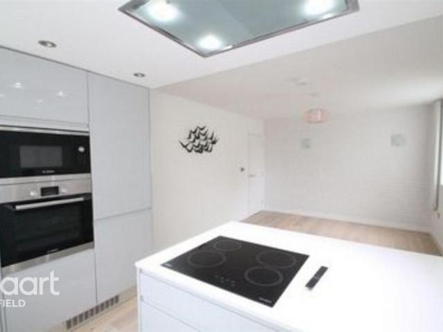 3 bedroom apartment to rent
