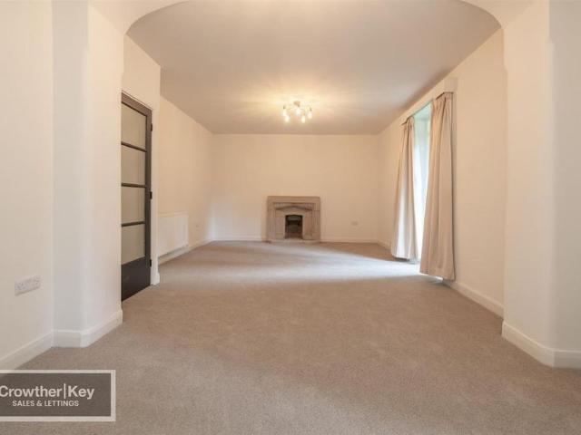 3 bedroom apartment to rent