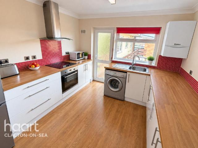 3 bedroom apartment to rent