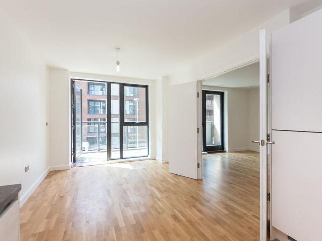 3 bedroom apartment to rent