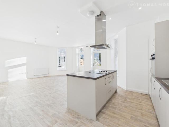 3 bedroom apartment to rent