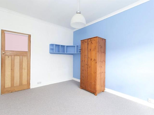 3 bedroom apartment to rent