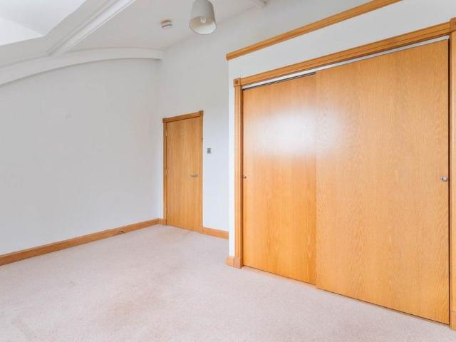 3 bedroom apartment to rent