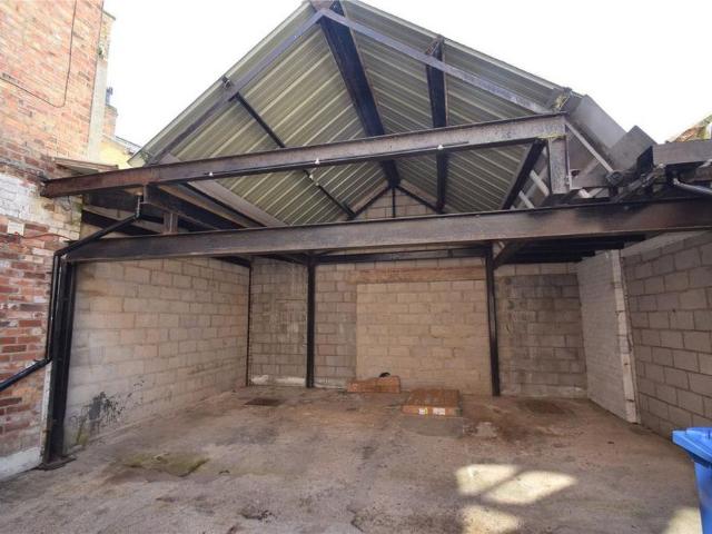 3 bedroom apartment to rent