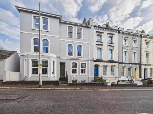 3 bedroom apartment to rent
