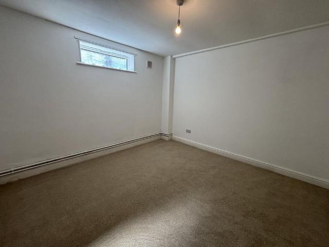3 bedroom apartment to rent