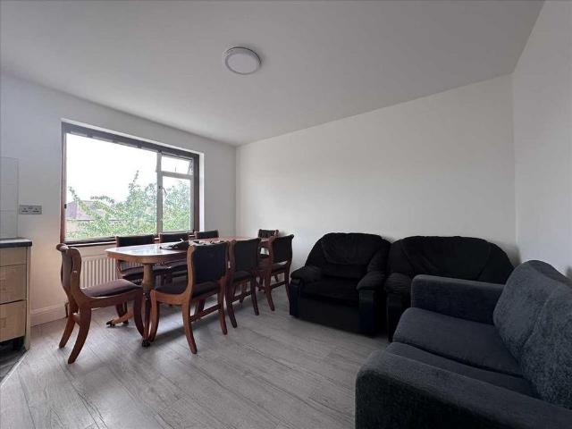3 bedroom apartment to rent