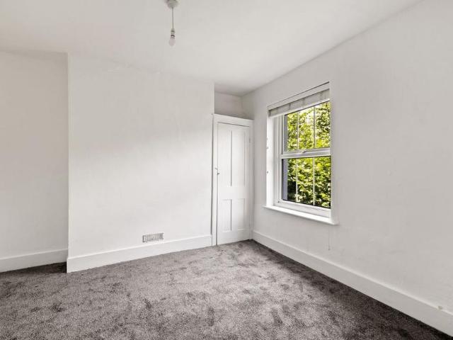 3 bedroom apartment to rent