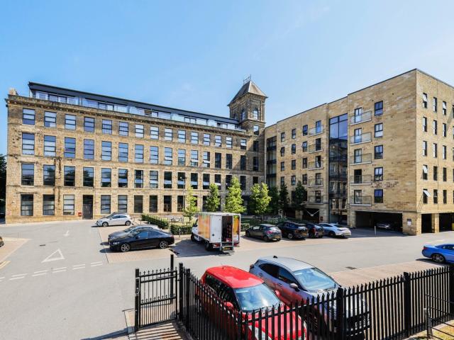 3 bedroom apartment to rent
