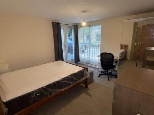 3 bedroom apartment to rent