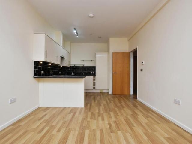 3 bedroom apartment to rent