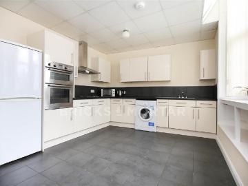 3 bedroom apartment to rent