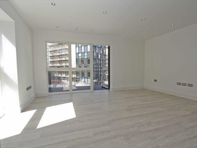 3 bedroom apartment to rent