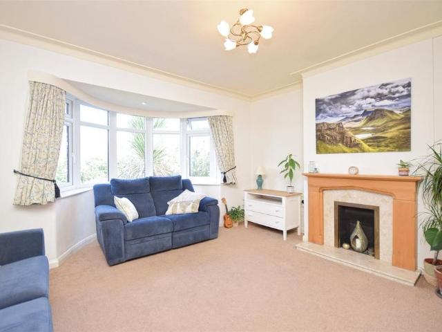 3 bedroom apartment to rent