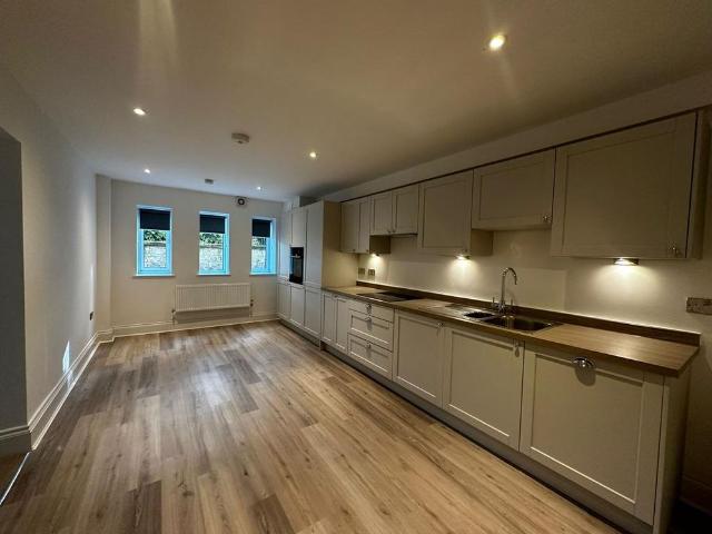 3 bedroom apartment to rent