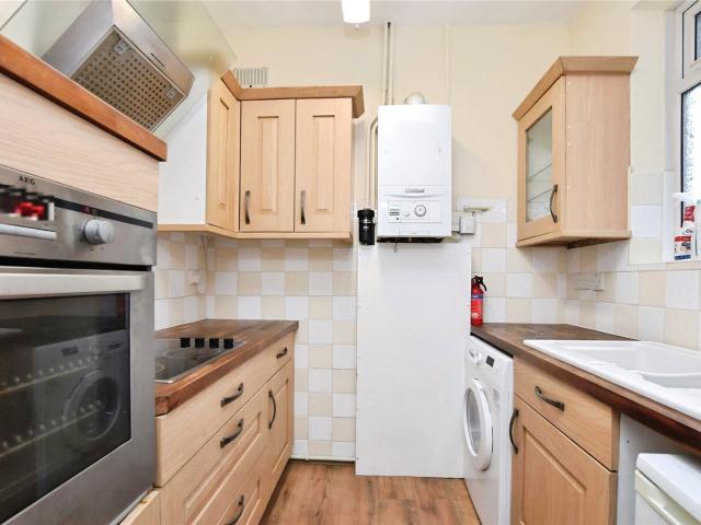 3 bedroom apartment to rent