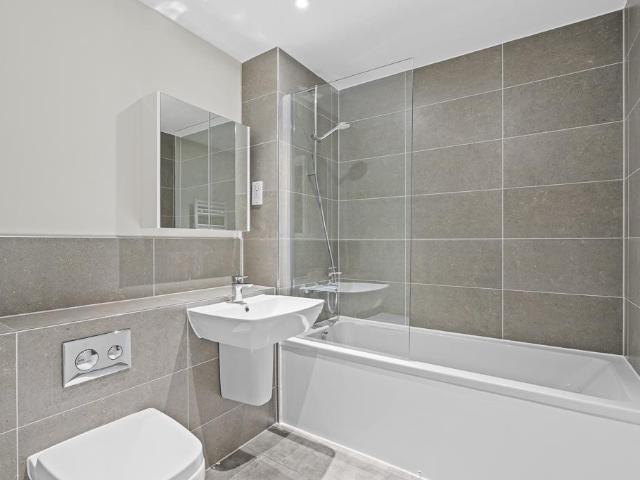 3 bedroom apartment to rent