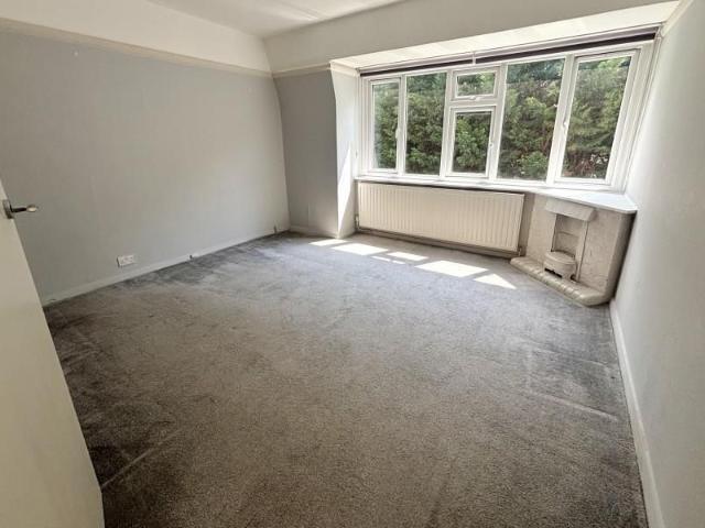 3 bedroom apartment to rent