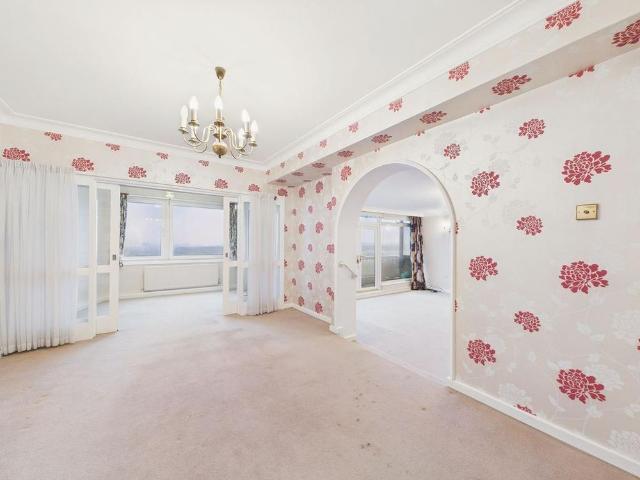 3 bedroom apartment to rent