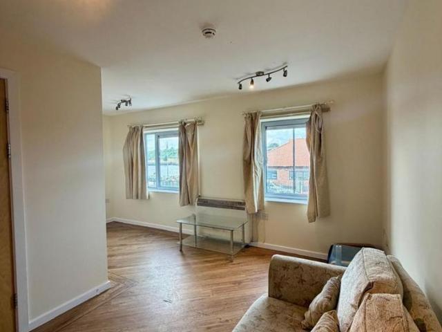 3 bedroom apartment to rent