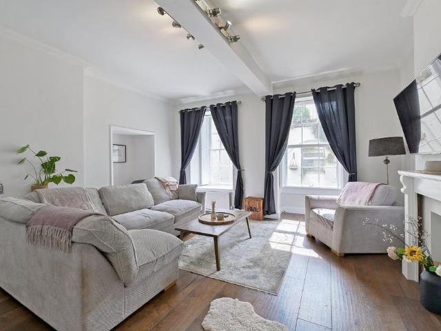 3 bedroom apartment to rent