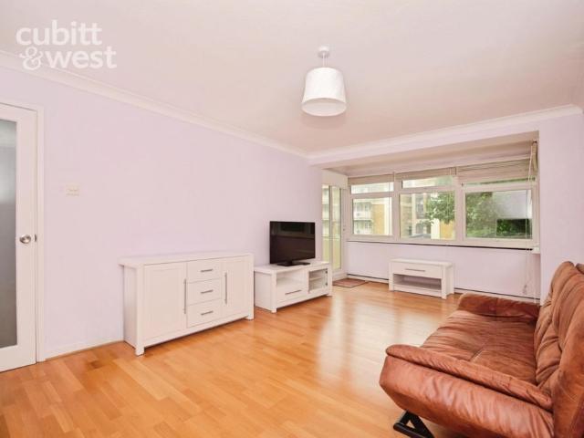 3 bedroom apartment to rent