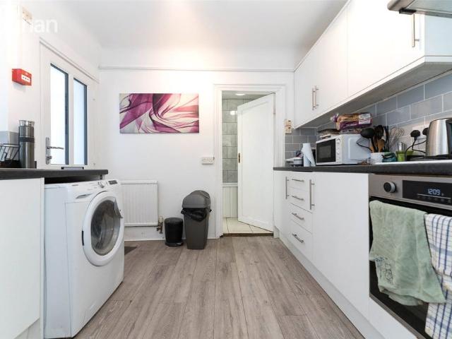 3 bedroom apartment to rent