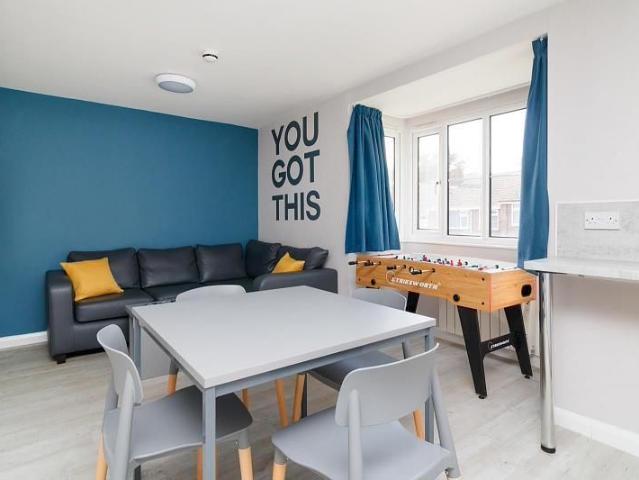 3 bedroom apartment to rent
