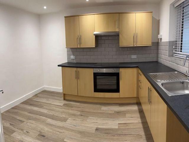 3 bedroom apartment to rent