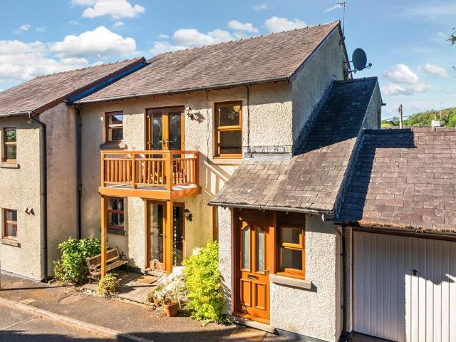 3 bedroom apartment to rent