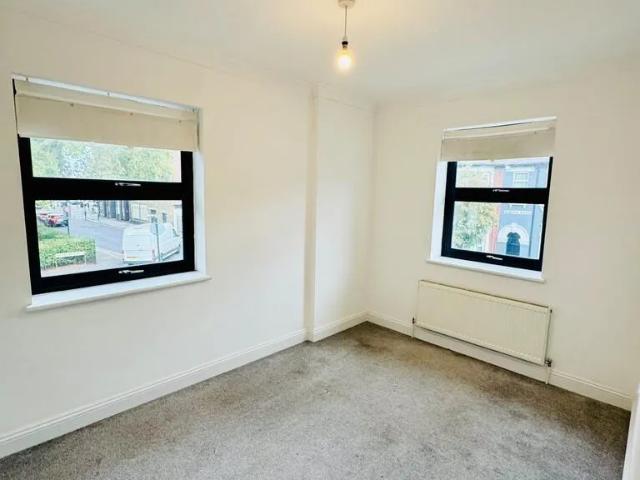 3 bedroom apartment to rent