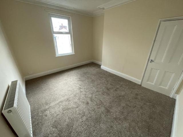 3 bedroom apartment to rent