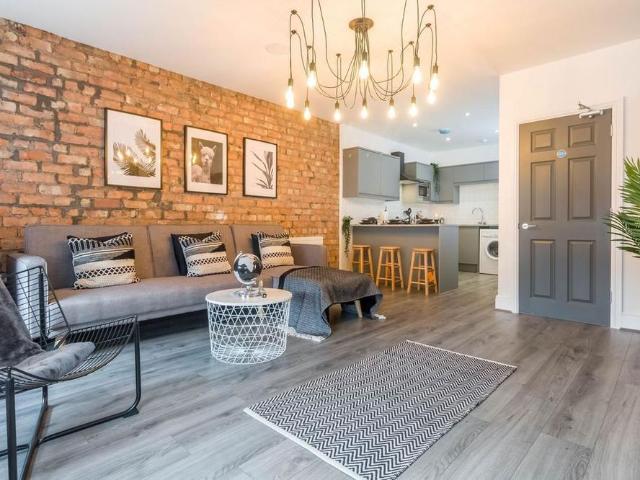 3 bedroom apartment to rent