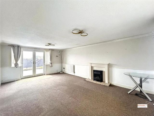 3 bedroom apartment to rent