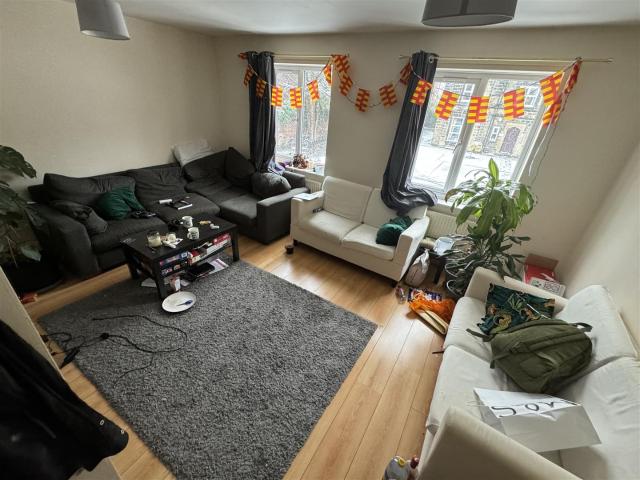 3 bedroom apartment to rent