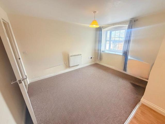 3 bedroom apartment to rent
