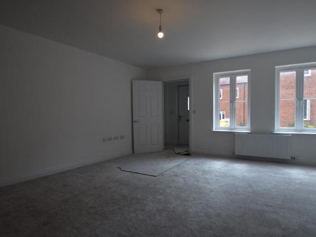 3 bedroom apartment to rent