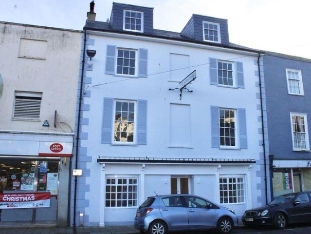 3 bedroom apartment to rent