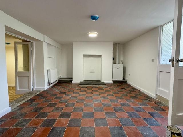 3 bedroom apartment to rent