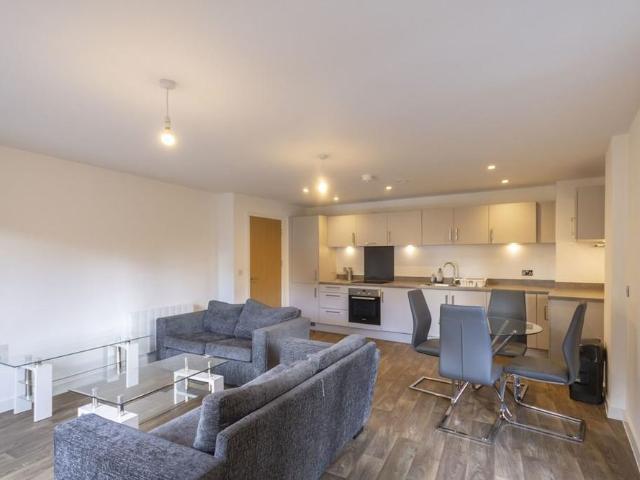 3 bedroom apartment to rent