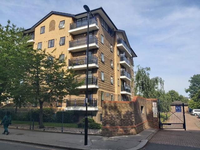 3 bedroom apartment to rent