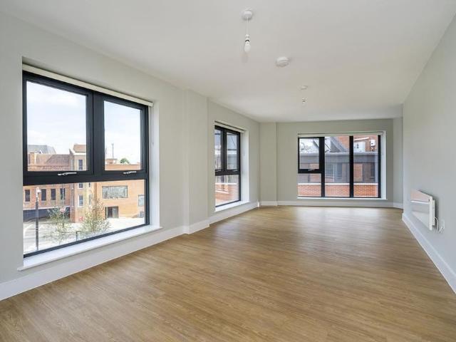 3 bedroom apartment to rent