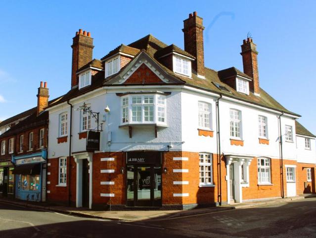 3 bedroom apartment to rent