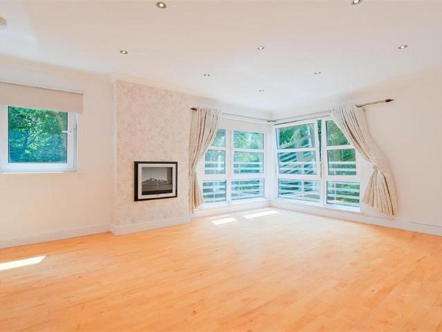 3 bedroom apartment to rent