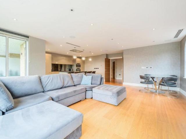 3 bedroom apartment to rent