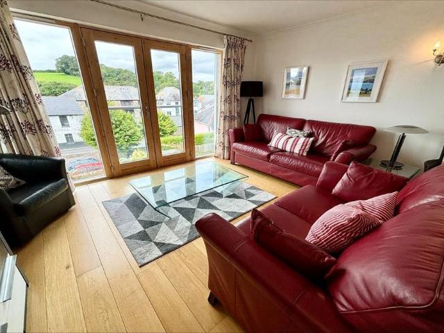 3 bedroom apartment to rent