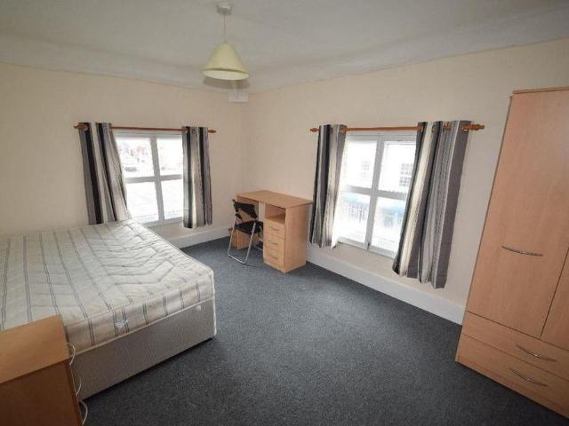 3 bedroom apartment to rent