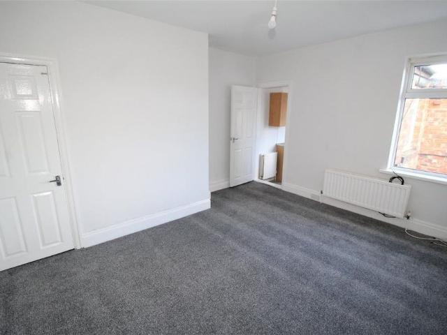 3 bedroom apartment to rent